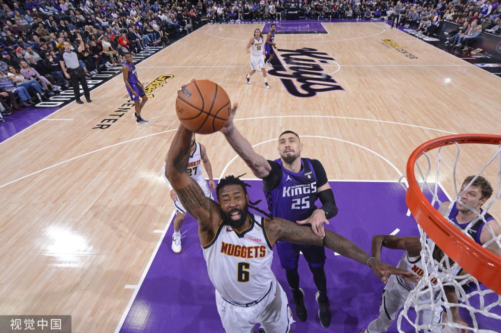 两队的每一 两队的每一